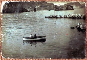 Vecchia foto. Barca in porto