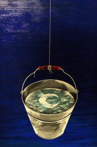 La luna nel secchio