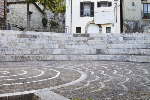 Maenza. Part. piazzetta
