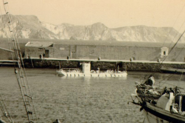 Il batiscafo Trieste a Ponza - Ponza Racconta