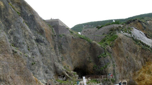 Lo sbocco del Tunnel romano e l'angolo del piazzale sovrastante