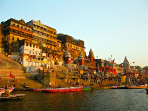 Varanasi. Veduta di un ghat